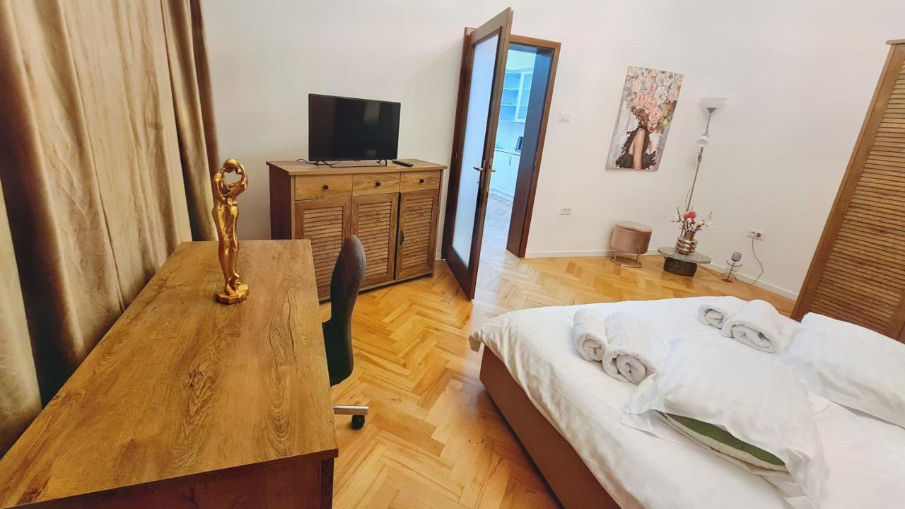 Spacious 5* Luxury In Historic Center Free Parking Cluj-Napoca Exterior foto