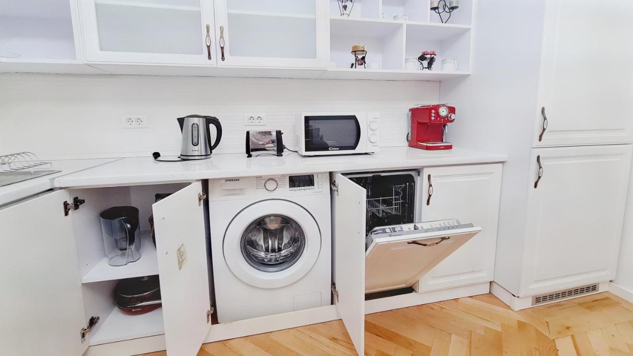 Spacious 5* Luxury In Historic Center Free Parking Cluj-Napoca Exterior foto