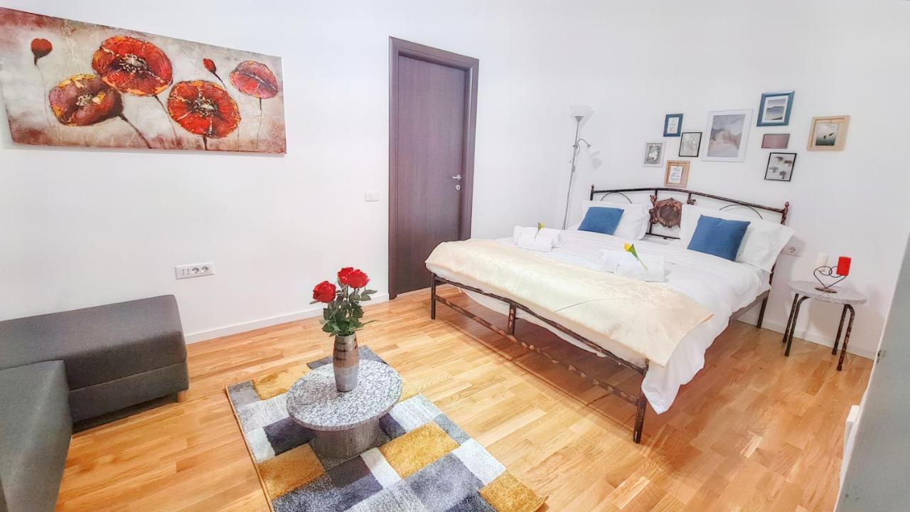 Spacious 5* Luxury In Historic Center Free Parking Cluj-Napoca Exterior foto
